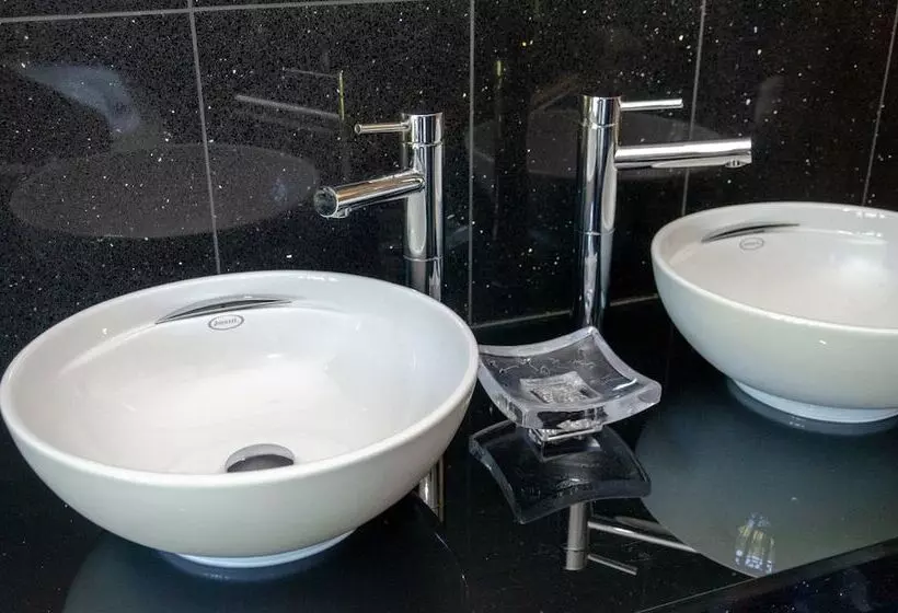 Castleview   Newton Steading