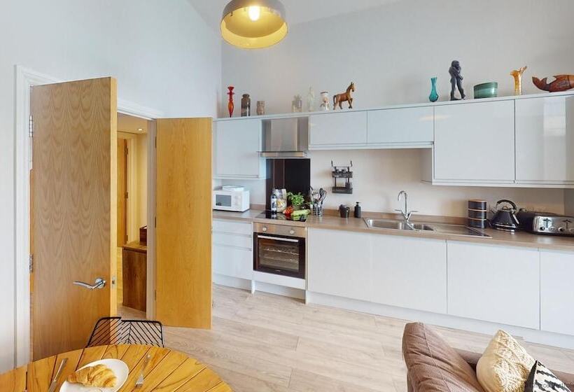 Ilfracombe Cheyne Beach Villa 2 Bedrooms