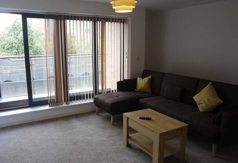 Jaylets Premier Apartments, Leicester