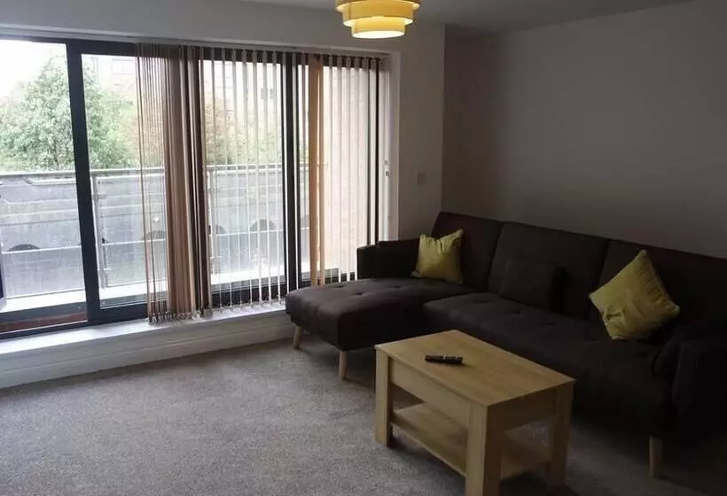 Jaylets Premier Apartments, Leicester