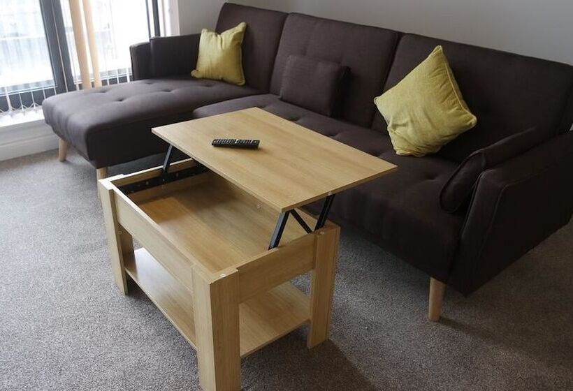 Jaylets Premier Apartments, Leicester