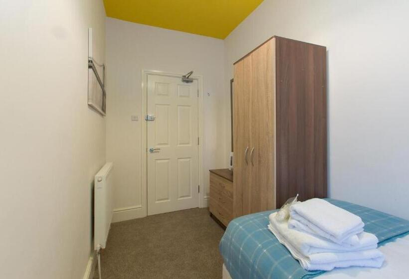 بنسيون Townhouse @ Balliol Street Stoke