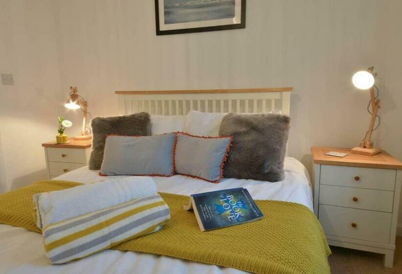 Seaside House In Camber