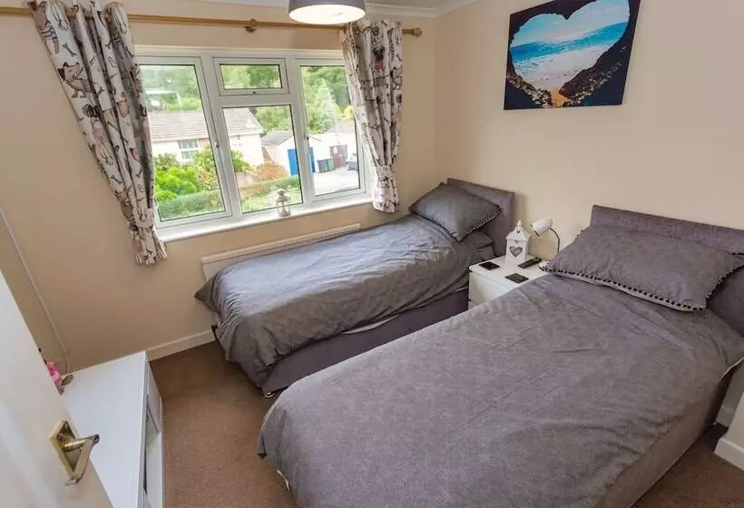 Braunton Hazel House 4 Bedrooms