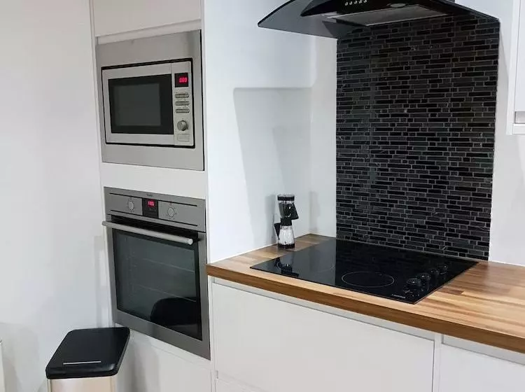 Langley Apartment City Centre 2 Min Walk To Secure Parking