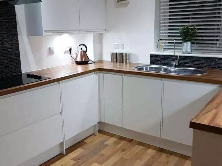 Langley Apartment City Centre 2 Min Walk To Secure Parking