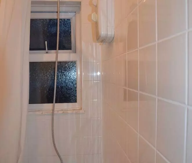 People Boxes Apartments   38 Ridgway