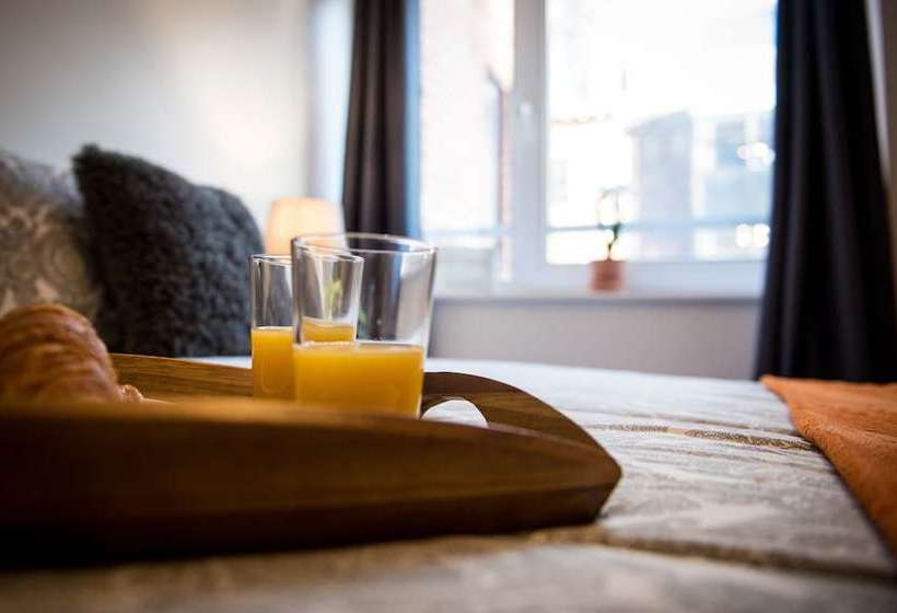 City Centre Pad With Secure Parking