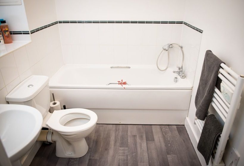 City Centre Pad With Secure Parking