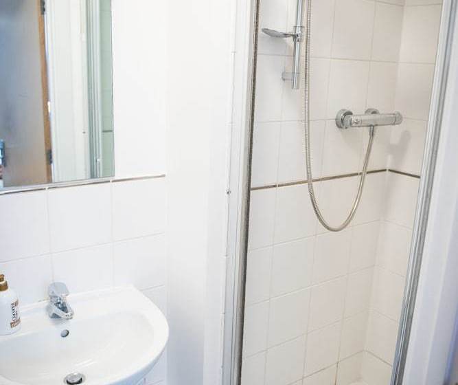 City Centre Pad With Secure Parking