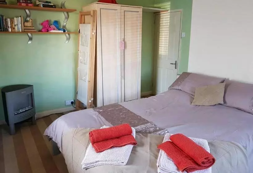 1 Bed Guisborough Option Of Twin Sofabed   Extra