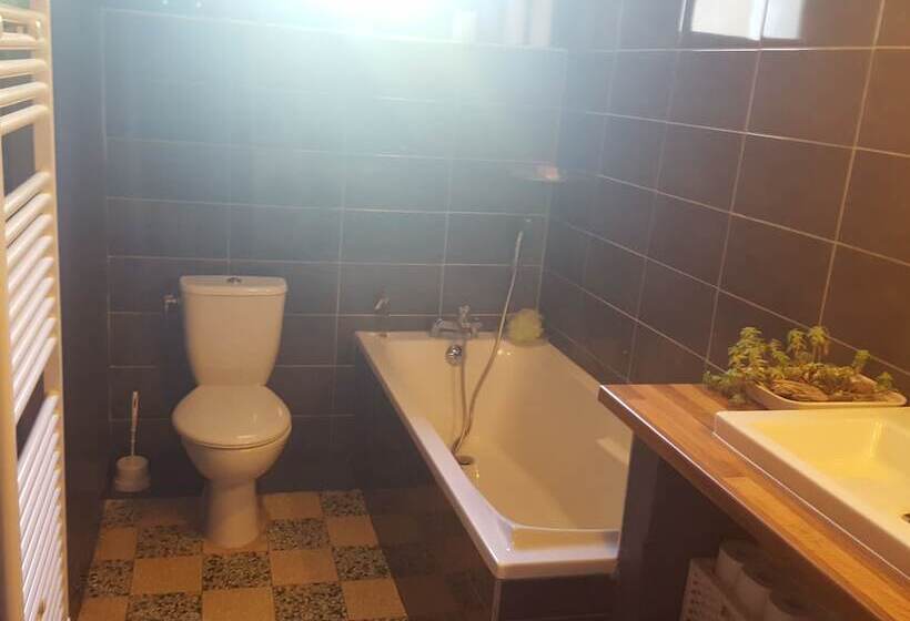 بنسيون Maison De Village Dolly House