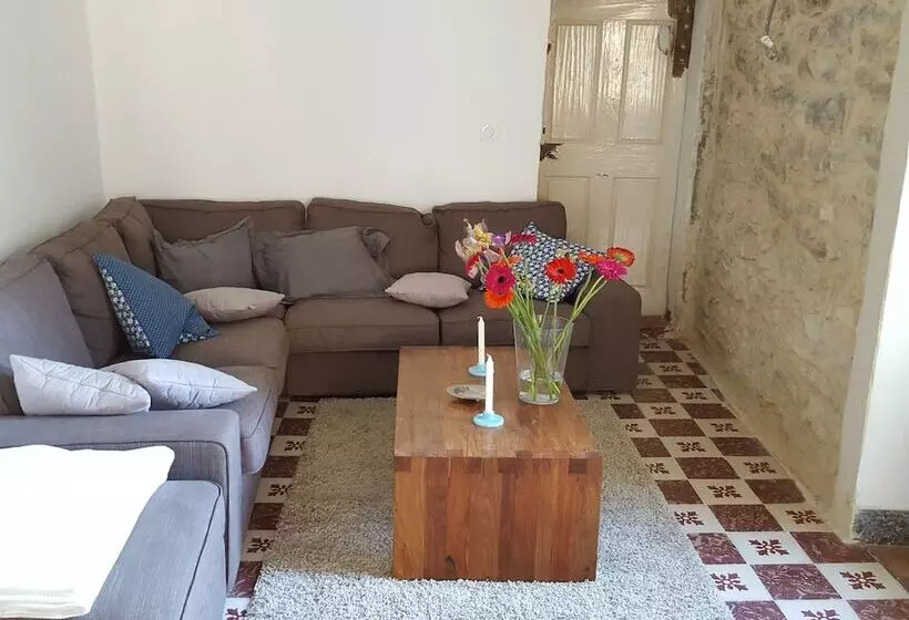 Majatalo Maison De Village Dolly House