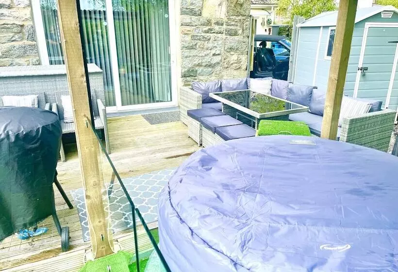 Snowdonia Slate Mountain Cottage Near Zip World