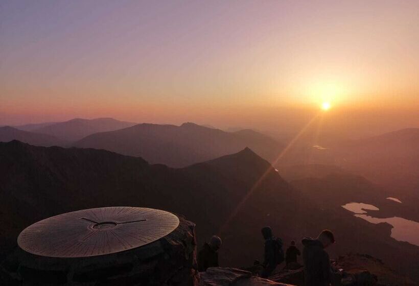 Snowdonia Slate Mountain Cottage Near Zip World