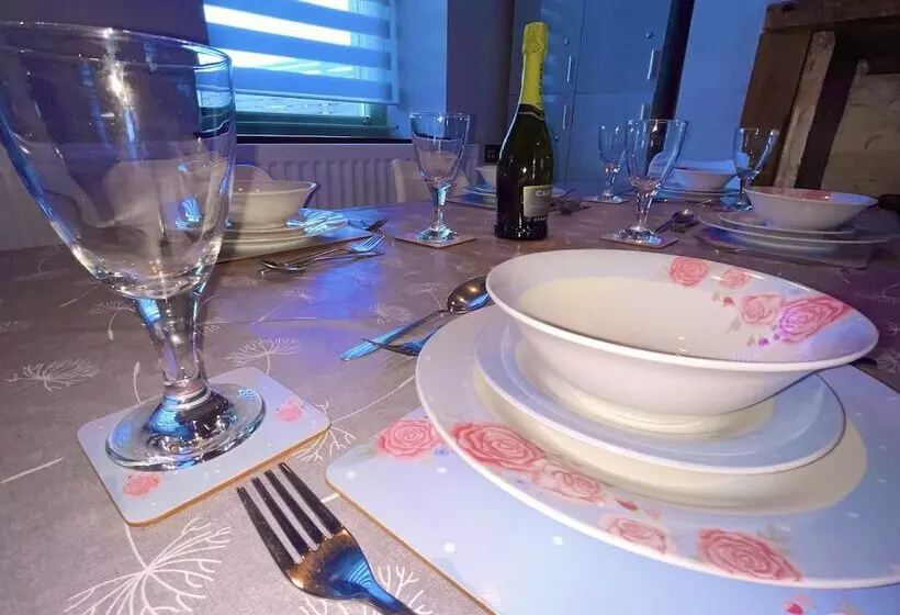 Snowdonia Slate Mountain Cottage Near Zip World