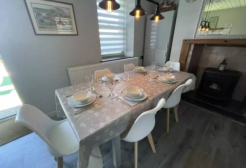 Snowdonia Slate Mountain Cottage Near Zip World