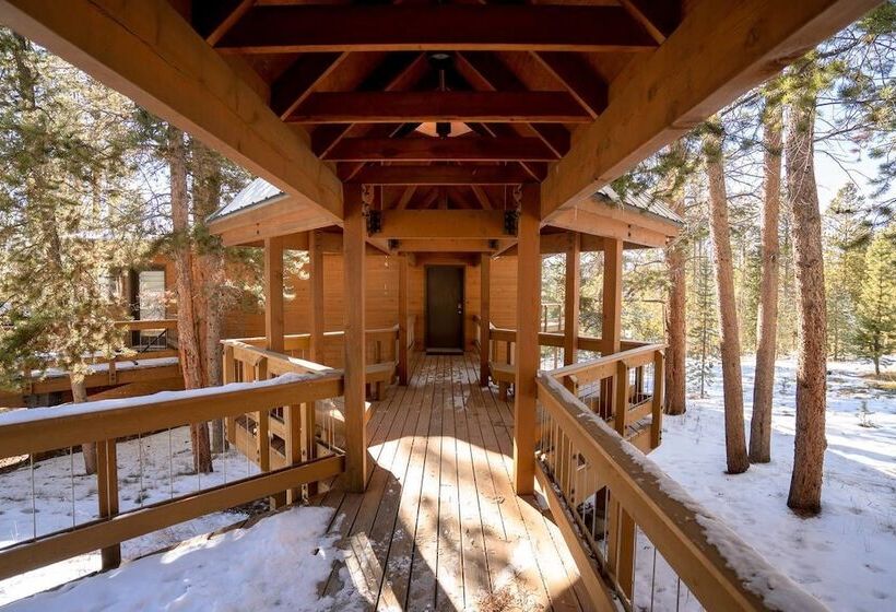 The Atrium Haven Winter Park Cabin Hot Tub