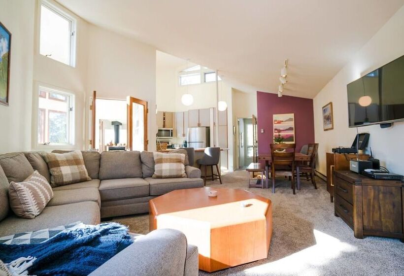 The Atrium Haven Winter Park Cabin Hot Tub