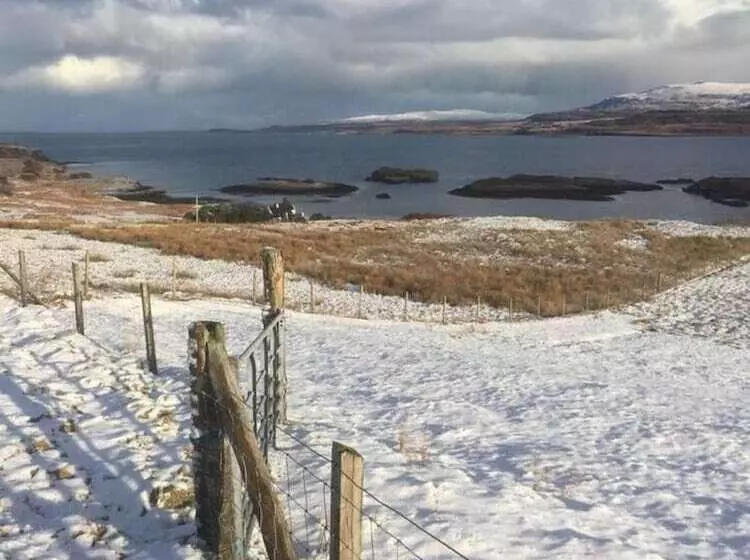 Immaculate 2 Bed House In Colbost