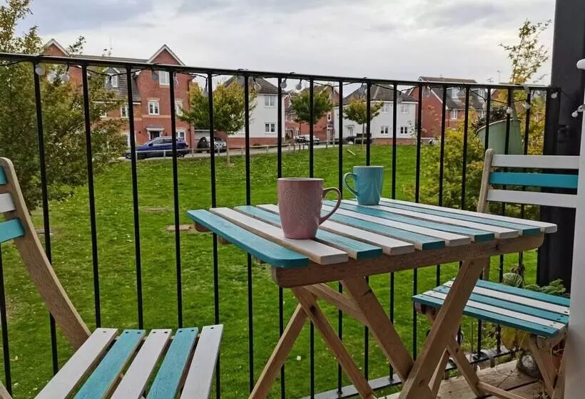 Cosy Apartment With Balcony