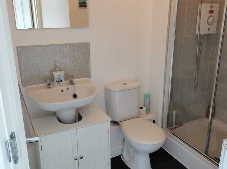 Cosy Apartment With Balcony