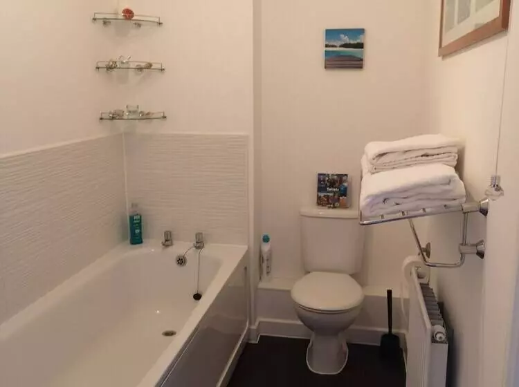 Cosy Apartment With Balcony