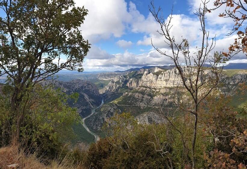 בית מלון כפרי Camping Les Lavandes, Castellane