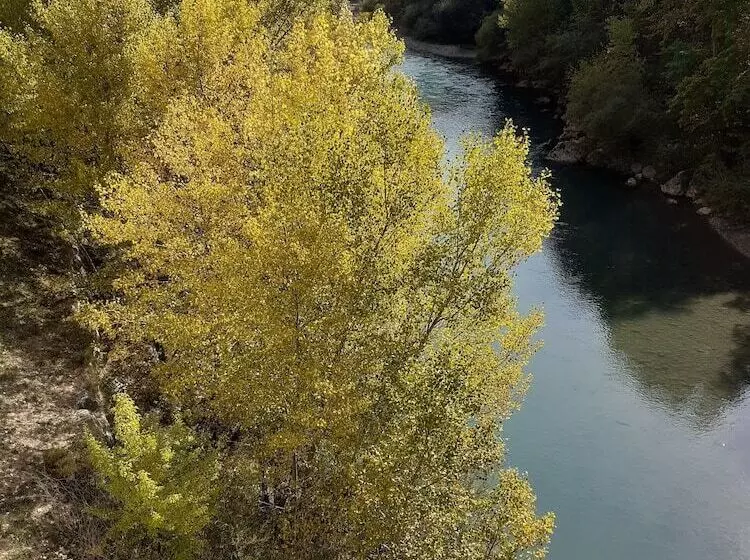 ホテル Camping Les Lavandes, Castellane