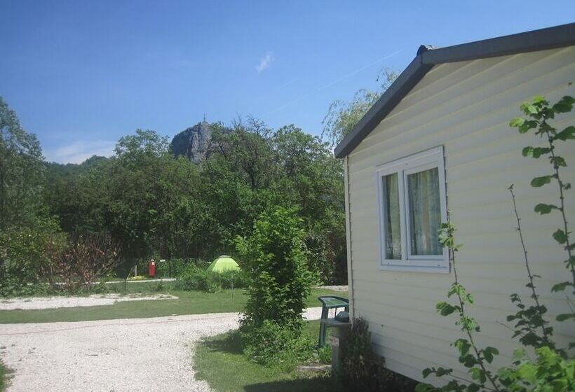 בית מלון כפרי Camping Les Lavandes, Castellane