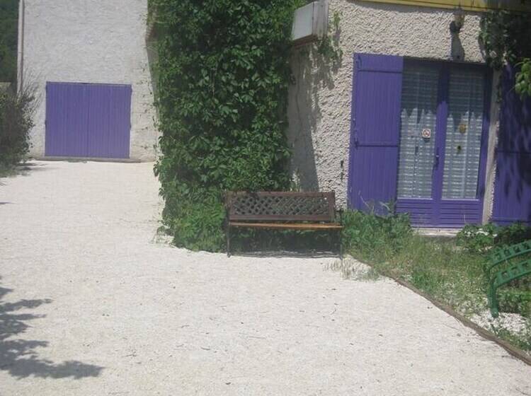 בית מלון כפרי Camping Les Lavandes, Castellane