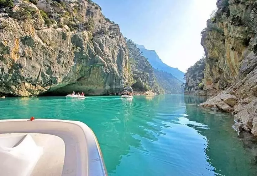 ホテル Camping Les Lavandes, Castellane