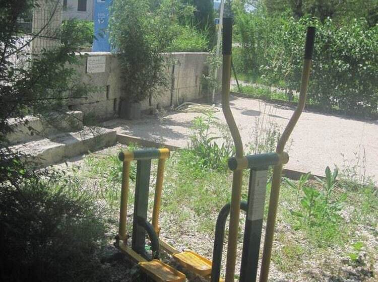 בית מלון כפרי Camping Les Lavandes, Castellane