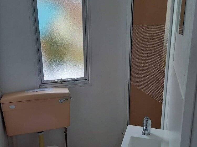 בית מלון כפרי Camping Les Lavandes, Castellane