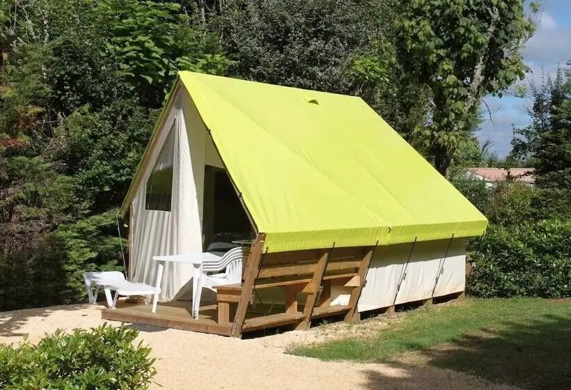 Hotelli Camping Les Poutiroux   Tente Lodge