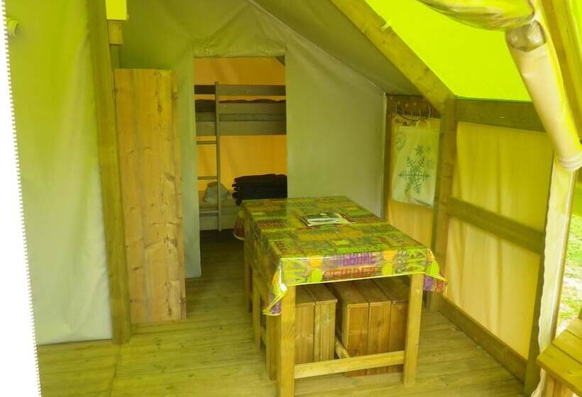 ホテル Camping Les Poutiroux   Tente Lodge