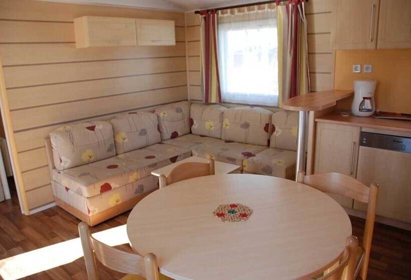 ホテル Camping Les Tilleuls Mobilhome