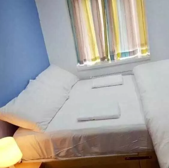 ペンション Leman House