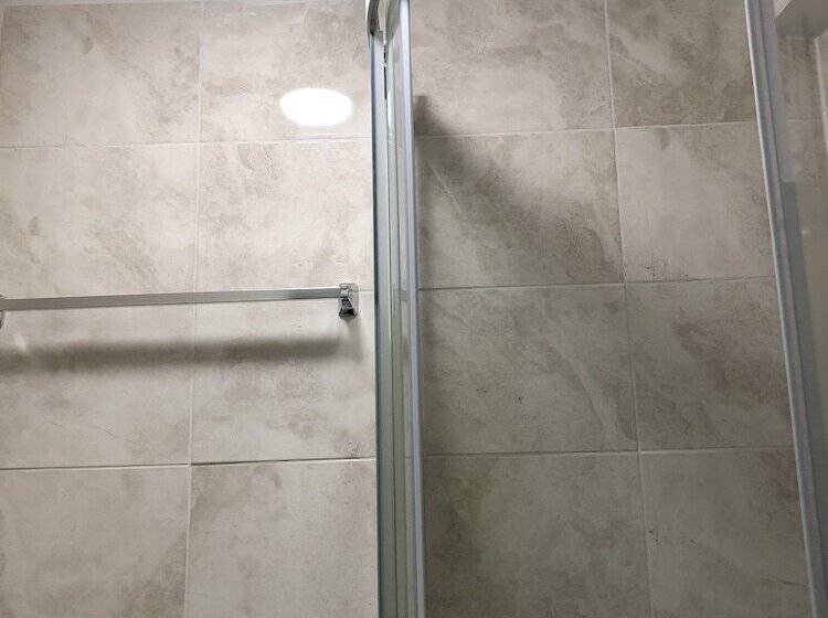 بنسيون Leman House