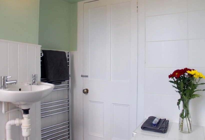 Silver Lining   Apartment Near Murrayfield