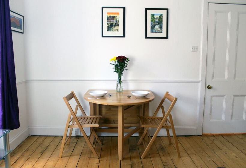 Silver Lining   Apartment Near Murrayfield