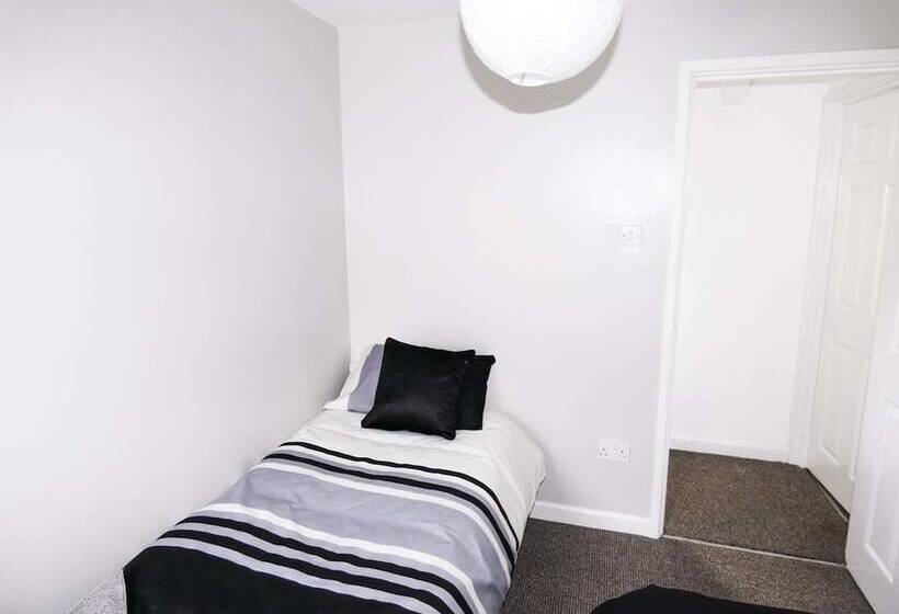 Wyndham House For 6 For Brecons And Bike Park Wales