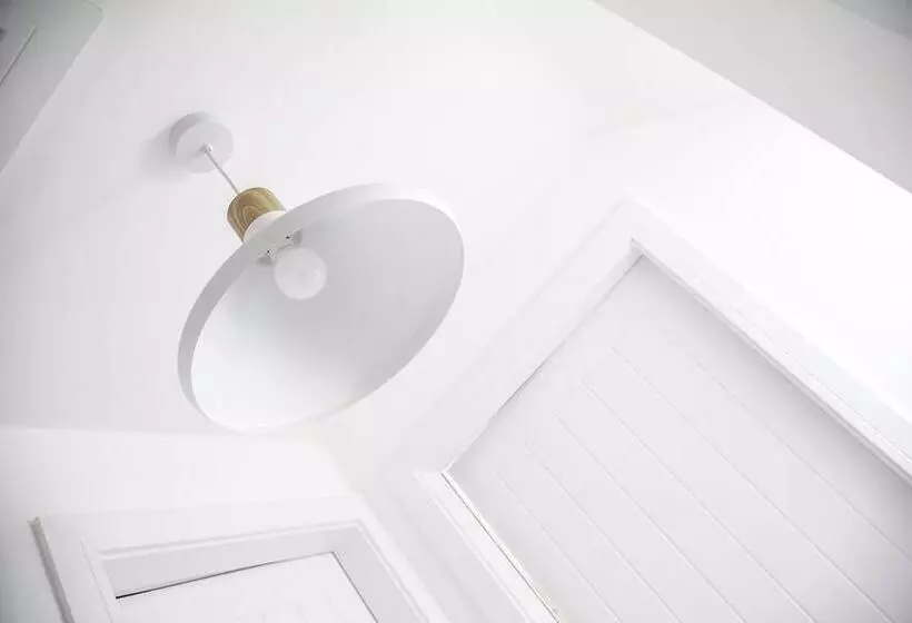 Barber Shop Flat