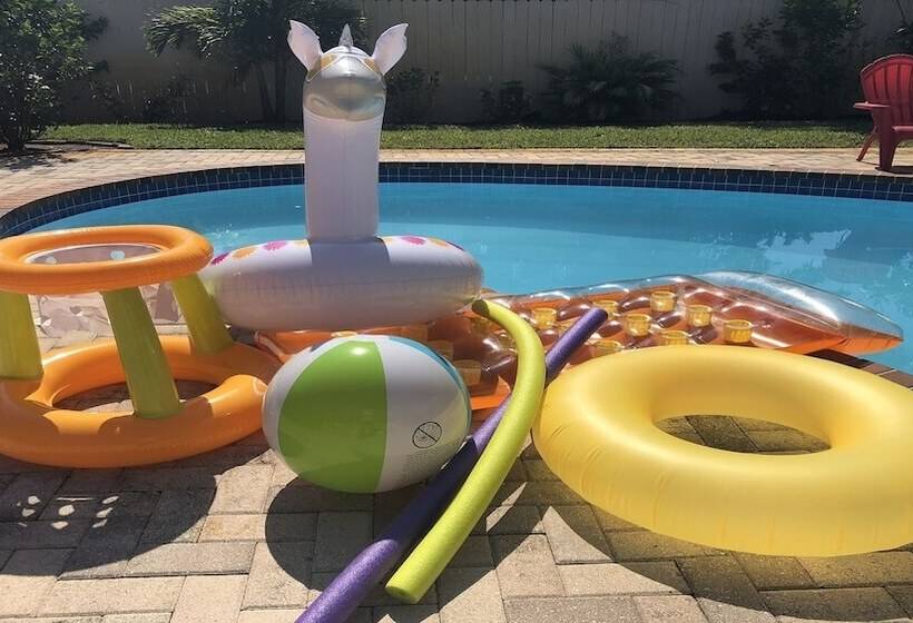 בית מלון כפרי Luxury Villa Oasis & Private Pool