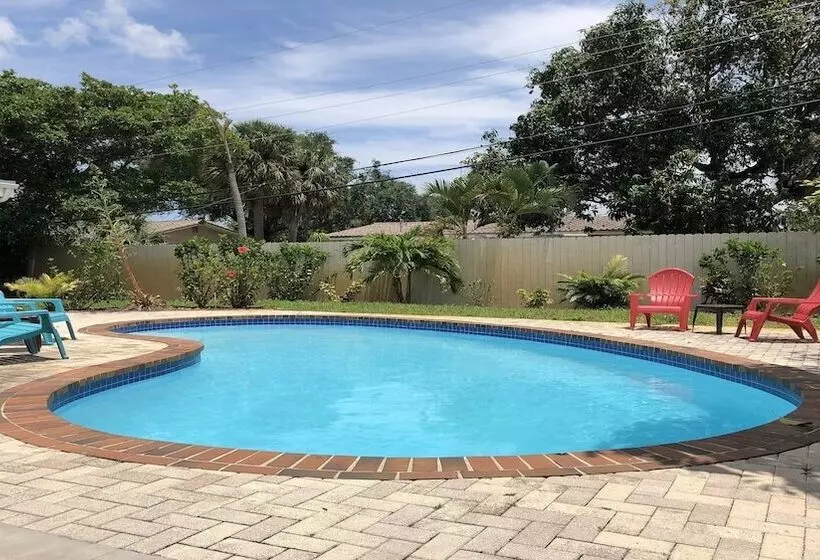 Hotelli Luxury Villa Oasis & Private Pool