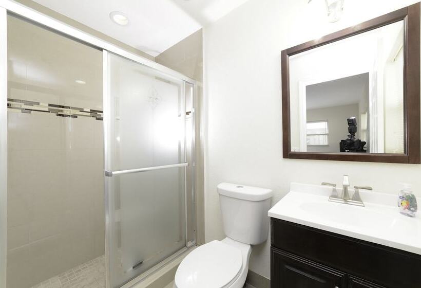 בית מלון כפרי Luxury Villa Oasis & Private Pool