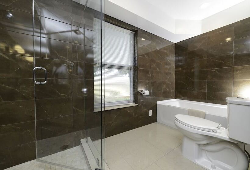 בית מלון כפרי Luxury Villa Oasis & Private Pool