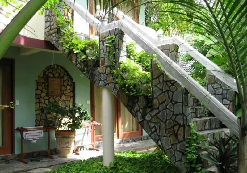 هتل Sunrise Resort