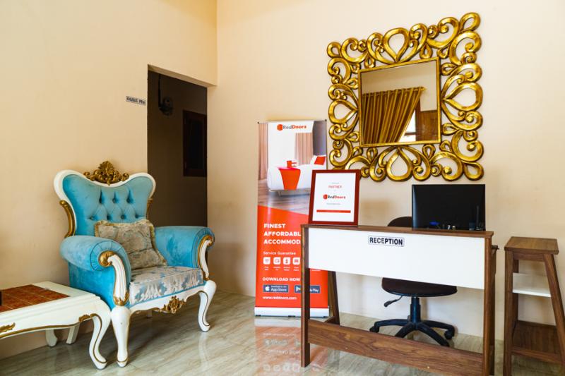 פנסיון Reddoorz Near Cipinang Indah Mall