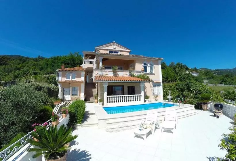 Apartment Villa Barbara By Interhome